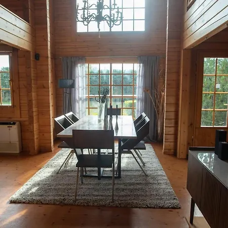 κοντά την νάουσα شاليه